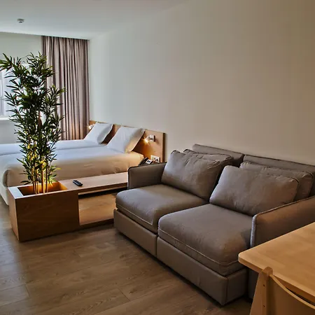 Hotel Spot Family Oporto