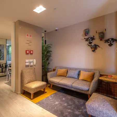 Spot Family Hotel