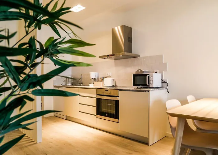 斯波特家庭套房酒店 3*