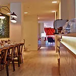 호텔 스팟 패밀리 스위트 3*