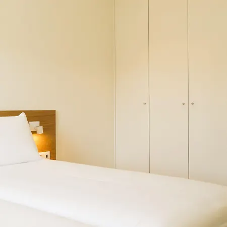 Spot Family Hotell Oporto