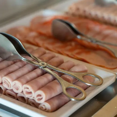 Spot Family Hotell Oporto