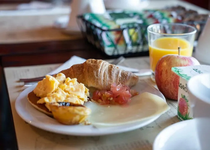 스팟 패밀리 스위트 호텔 3*