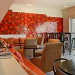 Spot Family 3* Porto