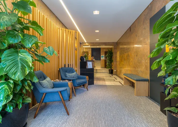 Spot Family 3* Porto